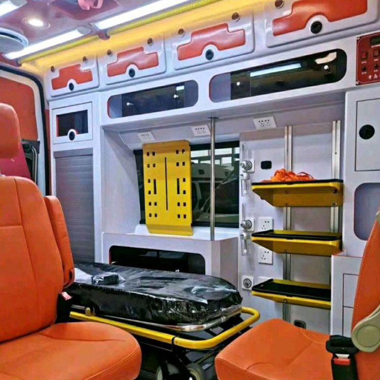 龙川长途救护车护送病人租赁价格